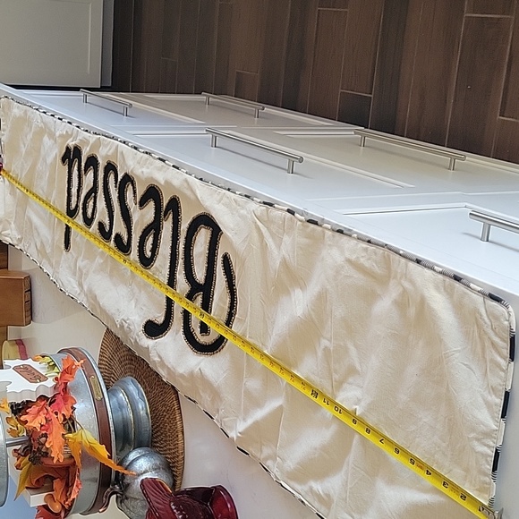 "Blessed" table runner - Picture 2 of 8